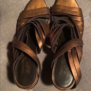 Donald J PLINER Sandal Shoe